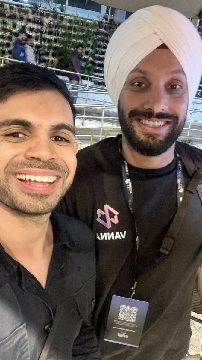 nomo_nomaya's tweet image. Just a casual throwback to that random Twitter Space with @cryptoady , @opinderpreet @simplykashif where we tried at predicting the price of $BTC this cycle. Fast forward to today: BAM! It’s officially the 100K Bitcoin Day 🎉

Celebrating with Bitcoin maxis like it’s 2140 

#IBW