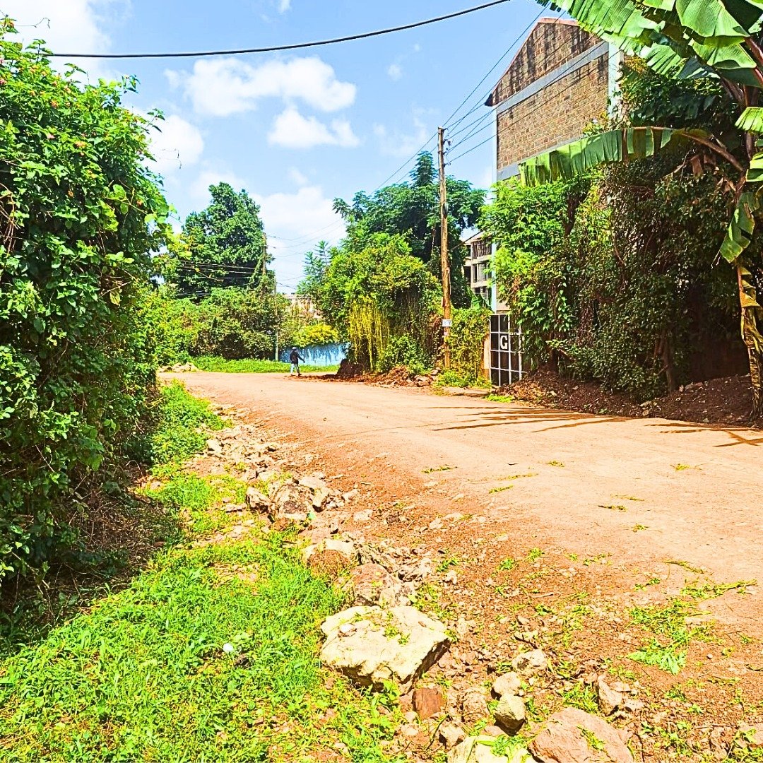 premierkenya's tweet photo. Thika Road Prime 1/2 Acre Commercial Land for Sale 

Strategically located along Thika Road, near Safari Park Hotel and directly opposite Garden City Mall. https://t.co/jl1aCVXj6R
