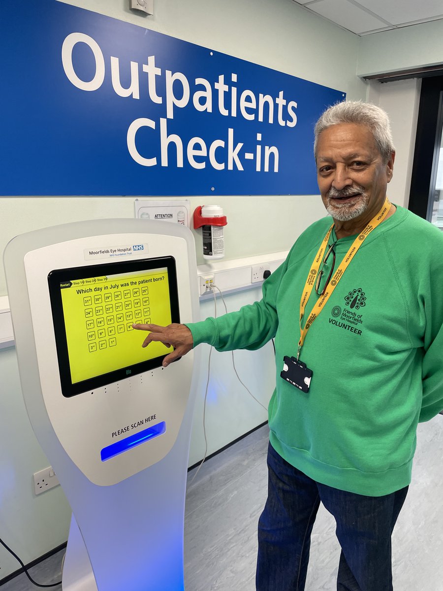We're celebrating our volunteers this
#InternationalVolunteerDay!  

Our 350 volunteers work at Moorfields sites across London, doing everything from directing and guiding patients to accompanying anxious patients during procedures.  We're incredibly proud of them.
