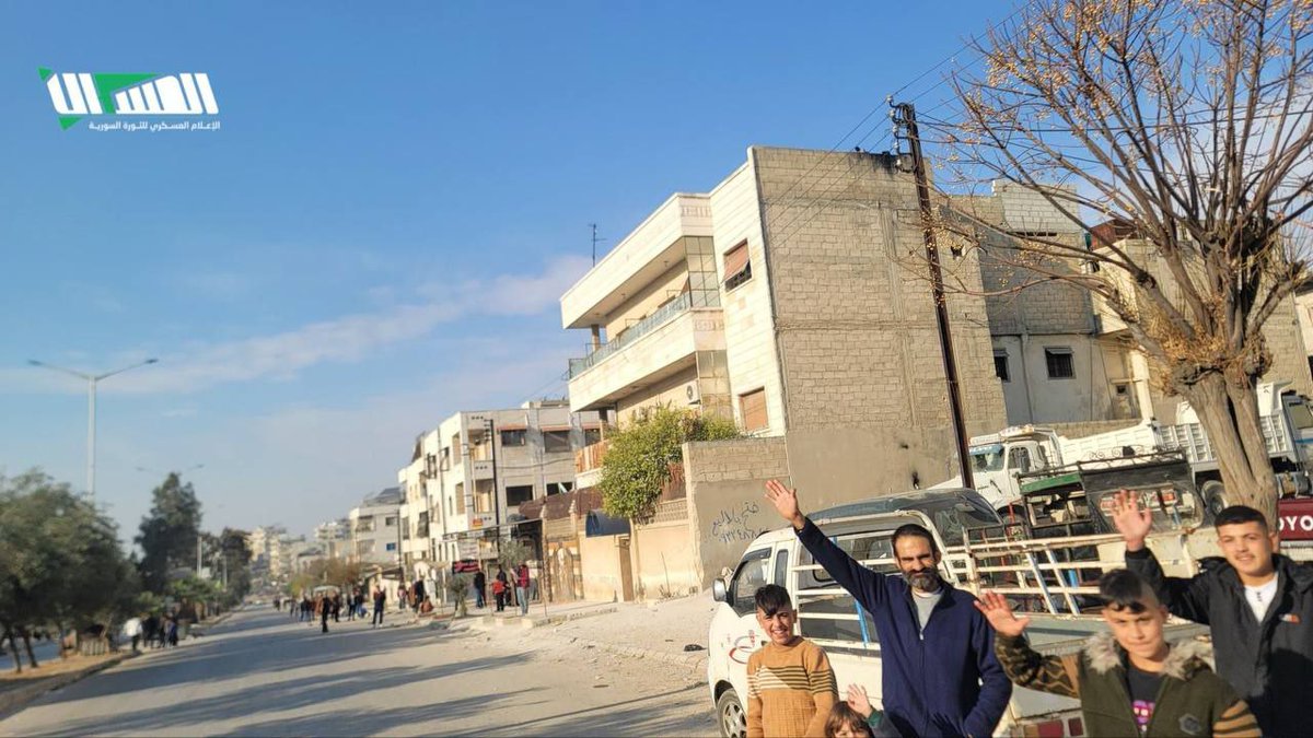 AleppoAMC's tweet photo. Pictures from inside Hama city after Syrian opposition forces liberated the city from Assad regime. https://t.co/2owgAFEbOU