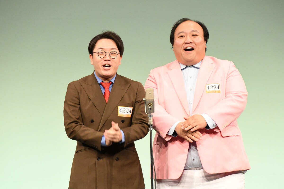 owarai_natalie's tweet photo. ママタルト、令和ロマン、ジョックロック、エバース、ダイタクら「M-1」決勝進出
https://t.co/ljREYqJxGD

#M1グランプリ #M1 https://t.co/mDwOzKD69D