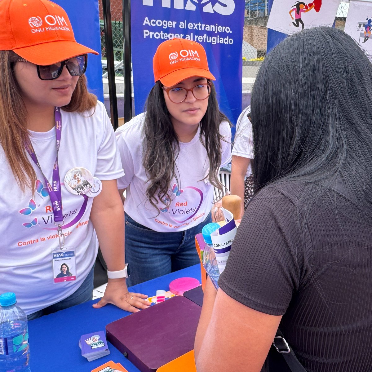 OIMEcuador's tweet photo. 📌#Quito | En conmemoración del #25N, nuestro #CentroAMOR participó en la "Ruta Educativa por Nuestros Derechos", organizada por la @RedVioletaEc. Este encuentro contó con actividades educativas enfocadas a la prevención de la violencia contra la mujer.
Con el apoyo de @StatePRM https://t.co/SlJlzkrbpg