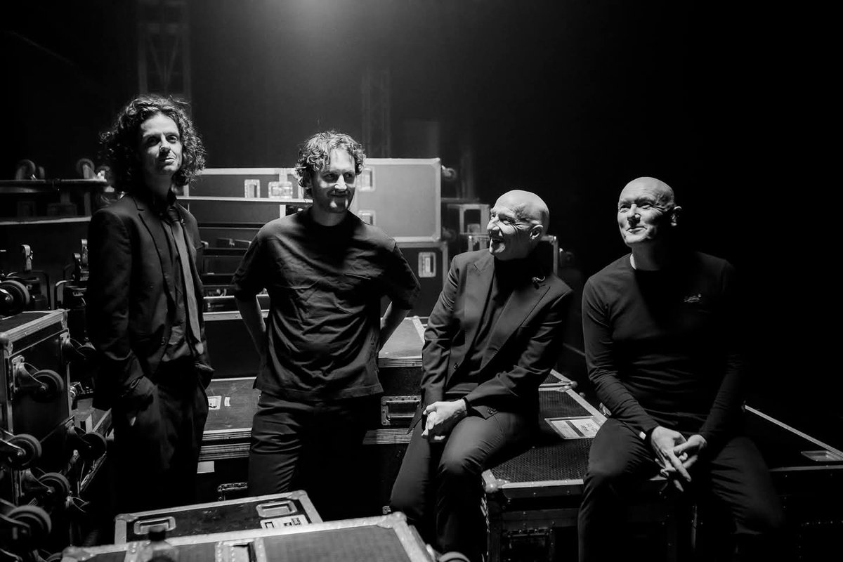 ThisColeStacey's tweet photo. Cracking backstage 📸 @CoalPoetMedia  before the show in @New_Theatre https://t.co/cz3jfECgyM