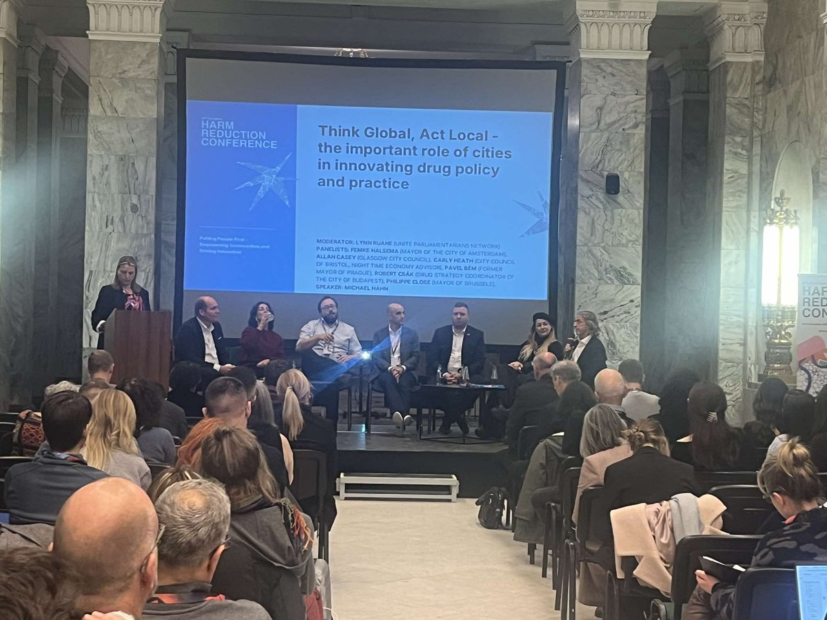 PSPNpl's tweet photo. 📷Wczoraj zakończyła konferencja dotycząca #redukcjaszkód, organizowana przez @CorrelationNet #Redukcjaszkód działa, a kriminalizacja użytkowników jest szkodliwa. @warszawa #prawaczłowieka #drugpolicy #harmreduction https://t.co/gAZuqcHv6q