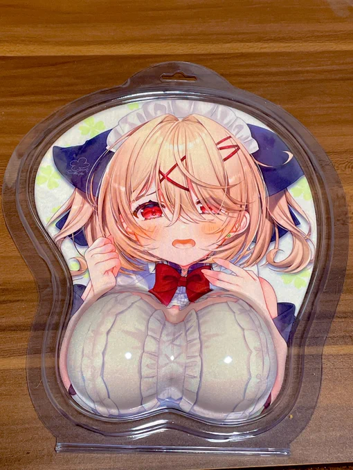 おっぺぇマウスパッド届いたぜぇ…今BOOTH関連まとめてますぞい 