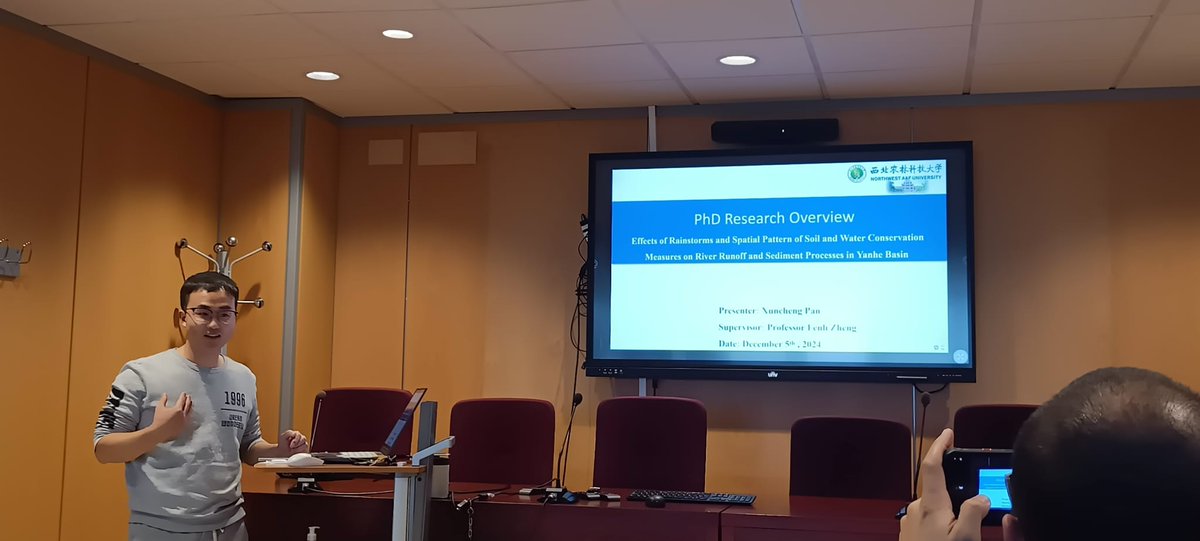 Today, at #WorldSoilDay , Nunchang Pan, Wentao Hu, and Sun Weinan from Northwest A&amp;F University (China) presented their PhD objectives and work on soil management and quantification- <a href="/IAS_CSIC/">IAS-CSIC</a>.