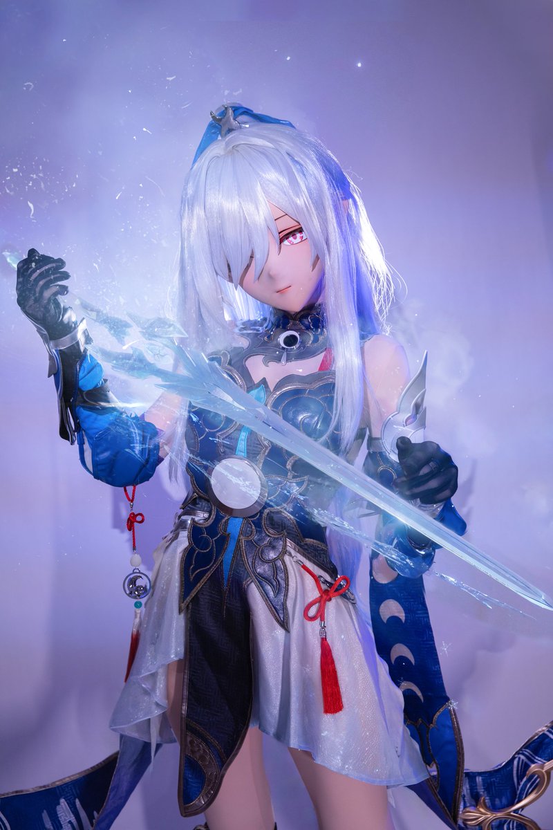 敢接姐姐一剑吗
📷:<a href="/HatsukiMirai/">南水</a>
🎭:<a href="/firesong10/">炎歌</a> 
#kigurumi
