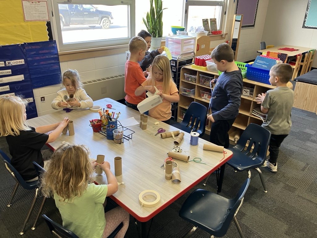Artists in the making <a href="/pcsd_fv/">Fairview Elementary</a> #raiderstrong
