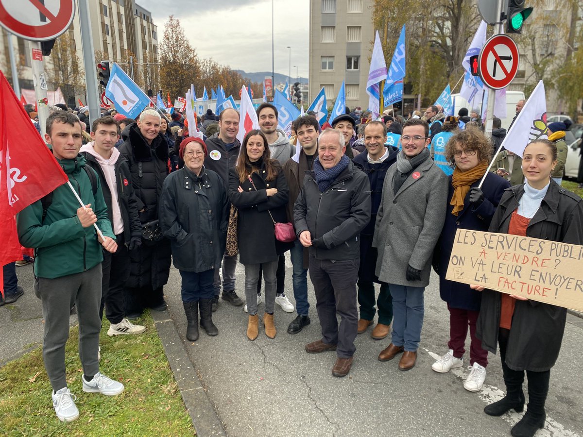 pspuydedome's tweet photo. Le service public est le patrimoine de ceux qui n’en ont pas. En défense ! ✊ https://t.co/Hb79CLQzof