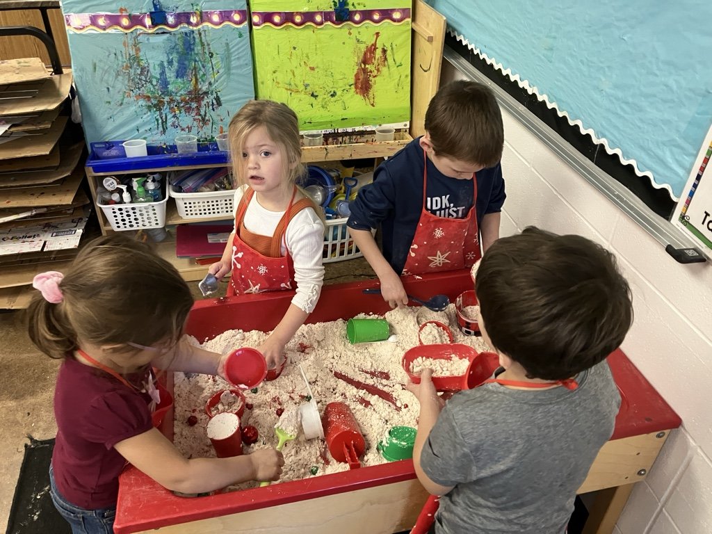 The holiday bakers <a href="/PCSD_FV/">Fairview Elementary</a> #raiderstrong