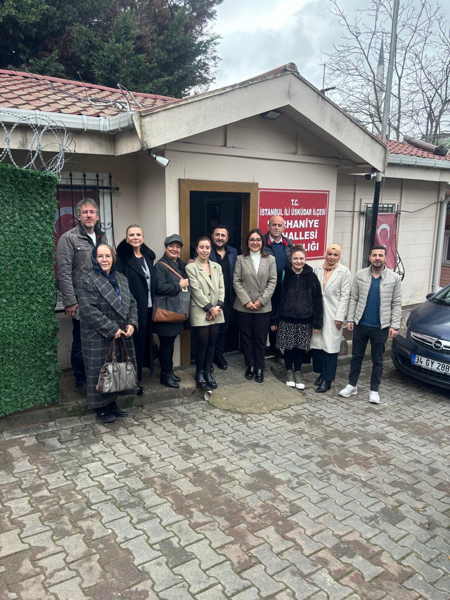deva_uskudar's tweet photo. İlçe Kadın Politikaları başkanımız Sn. Saliha Özbek’in düzenlediği muhtarlık ve dernek ziyaretlerimizi  İl Kadın Politikaları Başkanımız Sn. Nalan Ilgın’ın katılımlarıyla gerçekleştirdik. Muhtarlarımıza ve dernek başkanlarımıza misafirperverlikleri için teşekkür ediyoruz. https://t.co/ycOz0j8MfE