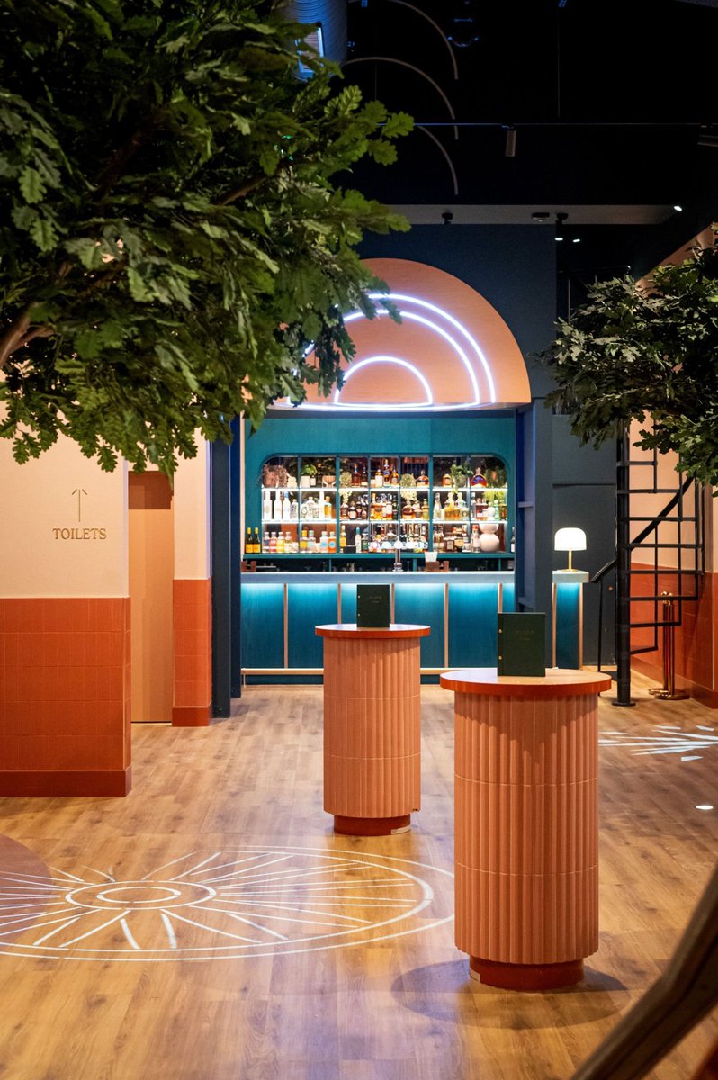 Piccadilly Arcade tweet media