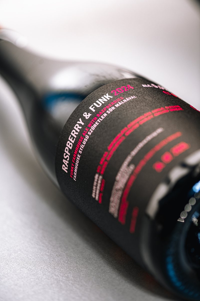 madxbeers's tweet photo. Itt a 2024-es verzió is végre!!!🆕 RASPBERRY &amp; FUNK 2024 🍾 The 2024 September release of our Funky Farmhouse Ale With Raspberries, the 3rd batch of Raspberry &amp; Funk, first released in the September of 2020, then in the September of 2022 and now in 2024!!! https://t.co/WILd4urh5b https://t.co/03SSmehvYa