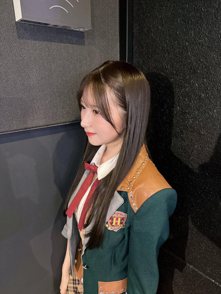 itoyueru_1024's tweet photo. 本日の公演で卒業発表をさせて頂きました。

卒業公演は3月8日です。
最後まで精一杯頑張りますので
応援して頂けると嬉しいです。
よろしくお願いします︎︎😌！ https://t.co/Ucm28S8ft0