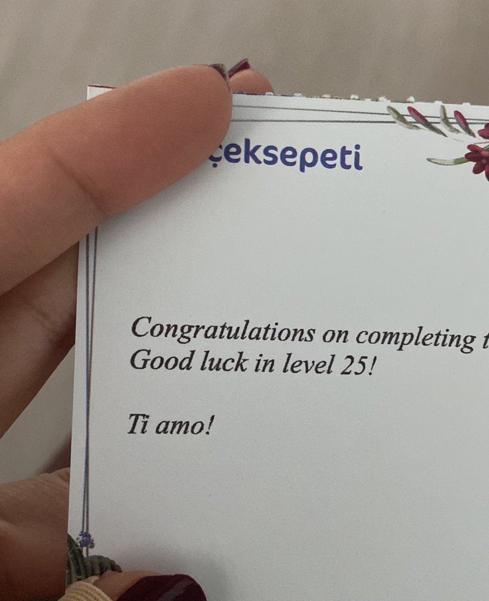 it's always the little things he does 🥰🧿

he doesn't speak any Italian but he knows it's my favorite language 🧸❤️