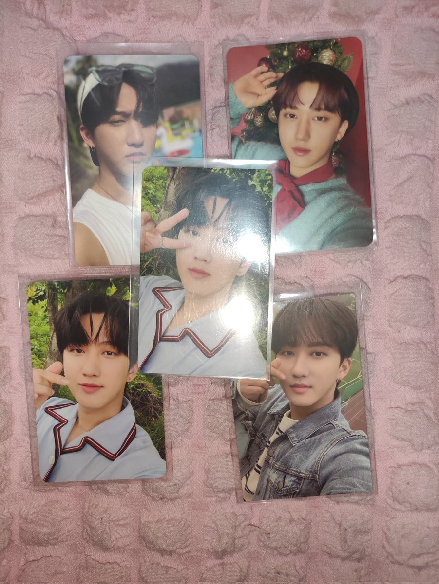 seobincarts's tweet photo. wts lfb!
 ☆ stray kids assorted photocards 

— 1st photo: 30 pesos ea
— 2nd photo: 50 pesos ea
— price is negotiable 
— reply or dm to claim

# wts lfb stray kids skz seo changbin  photocards noeasy oddinary go live polaroid https://t.co/0dS3uUBxxR