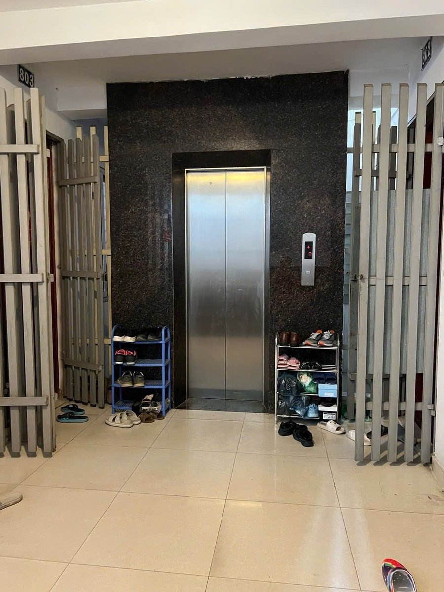 dragon_traderr's tweet photo. Chính chủ cần bán căn hộ chung cư ngõ 58 Nguyễn Khánh Toàn
Diện tích 45m gồm 1N,1WC có thể sửa thành 2N
Toà nhà 9 tầng có thang máy
Mặt ngõ chính 2 bên kinh doanh sầm uất
Gần trường học FPT, chợ, siêu thị..thuận tiện di chuyển
Giá 1tỷ650
Lh 0985368836 em Minh https://t.co/s3PaqjcNNB