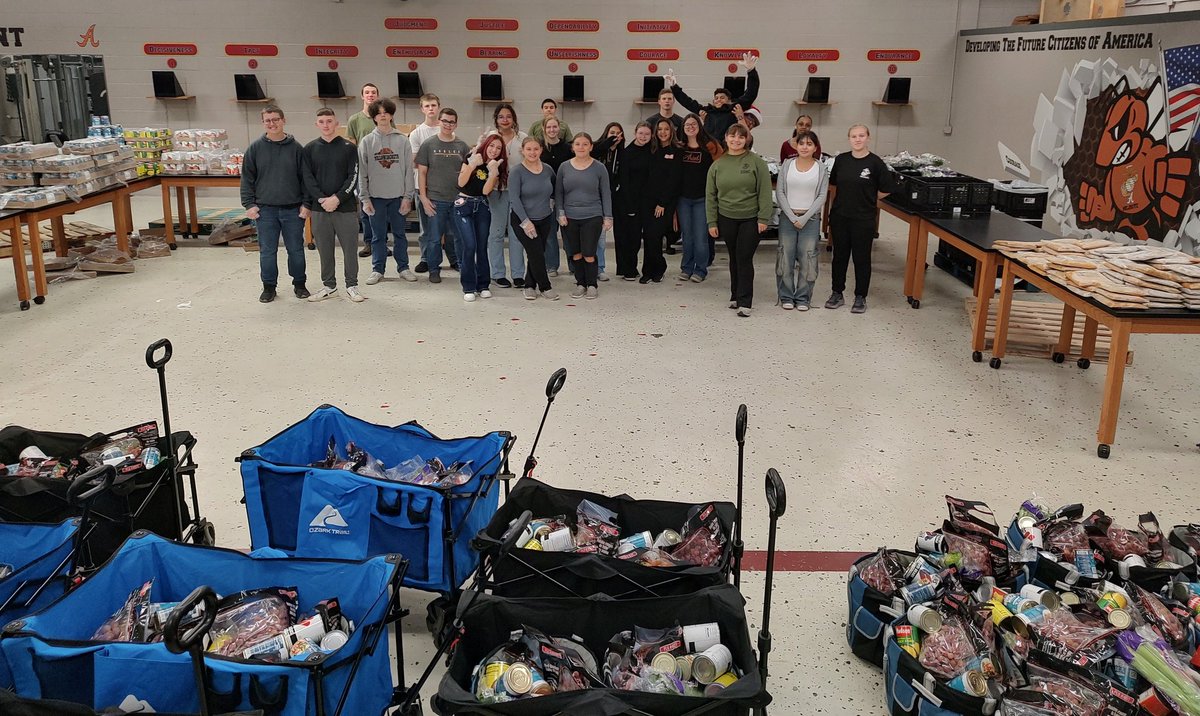 220 families served for the Houston Food Bank distribution Wednesday <a href="/AlvinISD/">Alvin ISD</a> <a href="/AlvinHSJackets/">Alvin High School (Official)</a>