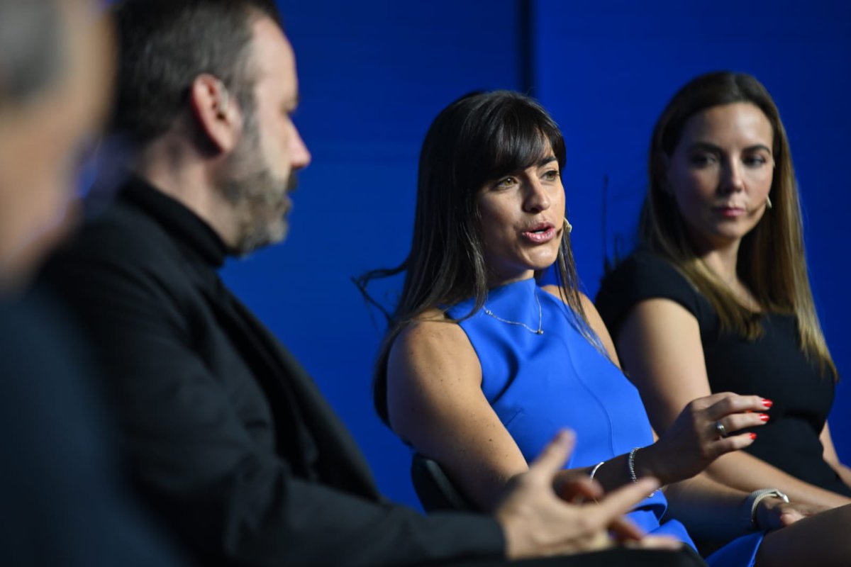 connectamericas's tweet photo. @gkglobaloficial 🔴 #O2LAC: “Usamos la inteligencia artificial como agente catalizador de cambio: vemos qué pasa en el mercado y cómo podemos aprovecharlo para ofrecer nuevos servicios”

- Giuliana Corbo

Conéctate aquí: https://t.co/E86S19a19p https://t.co/0GR5Kh2ngb