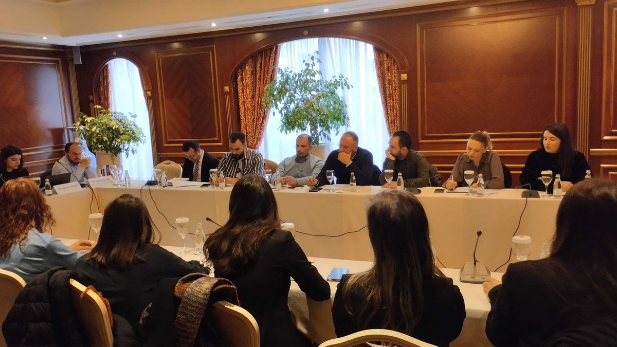 GLPSKosovo's tweet photo. 📢In the framework of @ThinkforEurope work on #IGNITA initiatives supported by @OpenSociety - Western Balkans, #GLPS held today a Discussion on the #Kosovo #ReformAgenda for the 🇪🇺 #GrowthPlan.
An analysis will be published soon, discussing the drafting process of the #RA https://t.co/sVN7cgDfzC