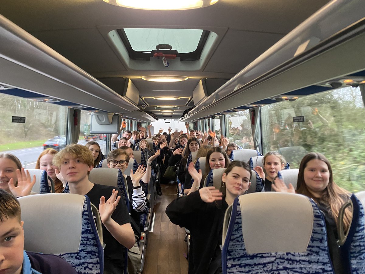 mcs_pea's tweet photo. @LearnWithMCS we are on our way to see Hamilton!! https://t.co/1dsNaDu55h