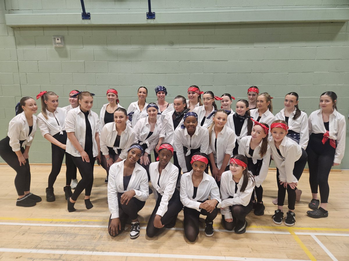 JPAcademyPE's tweet photo. What a performance by our Gymfest participants. Their hard work and dedication certainly paid off 👏 The talent from our pupils is endless ✨️ Super proud 🌟
L.I.F.E @johnpaulacademy #gymfest2024 @PEPASSGlasgow https://t.co/OLtqv7qWsC