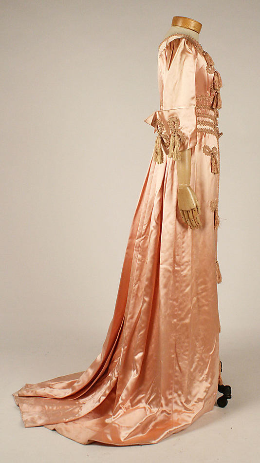 wikivictorian's tweet photo. Negligée, 1908. The MET. https://t.co/rte0v9OLfD