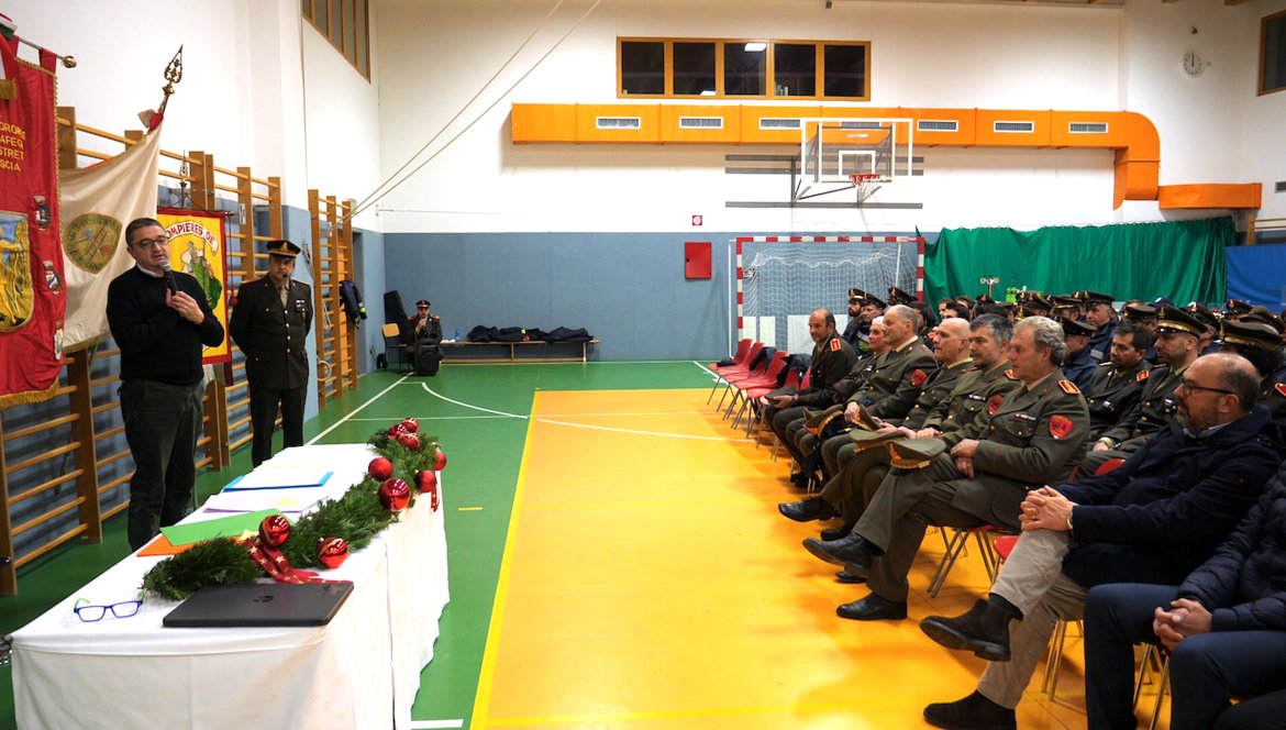 ProvinciaTrento's tweet photo. #Fiemme e #Fassa, #SantaBarbara nel segno della gratitudine.
Il ringraziamento del presidente Fugatti in occasione delle celebrazioni a #Moena e #Campitello.
👇🏼
https://t.co/gRuILqPbaY @fedvvfvoltn https://t.co/vzHoTr7Y0B