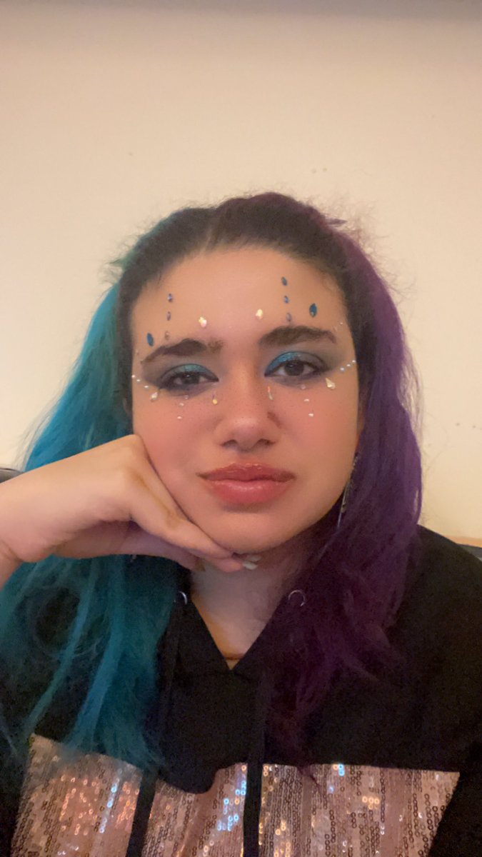 sirenbite's tweet image. Everyone remember my thesis on makeup? Just did my presentation on it for the jury looking like this and I feel crazy and stunning and happy 😊