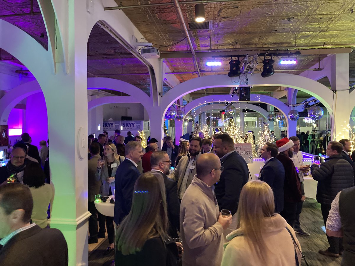 MullerInc_'s tweet photo. Thanks to ECS Group of Companies for hosting a wonderful holiday party and for having #TeamMuller be a part of the celebration! It was a fantastic opportunity to enjoy some great food and celebrate the season. Here's to a bright year ahead and more memories with the ECS team! https://t.co/iKoo7aGQbW