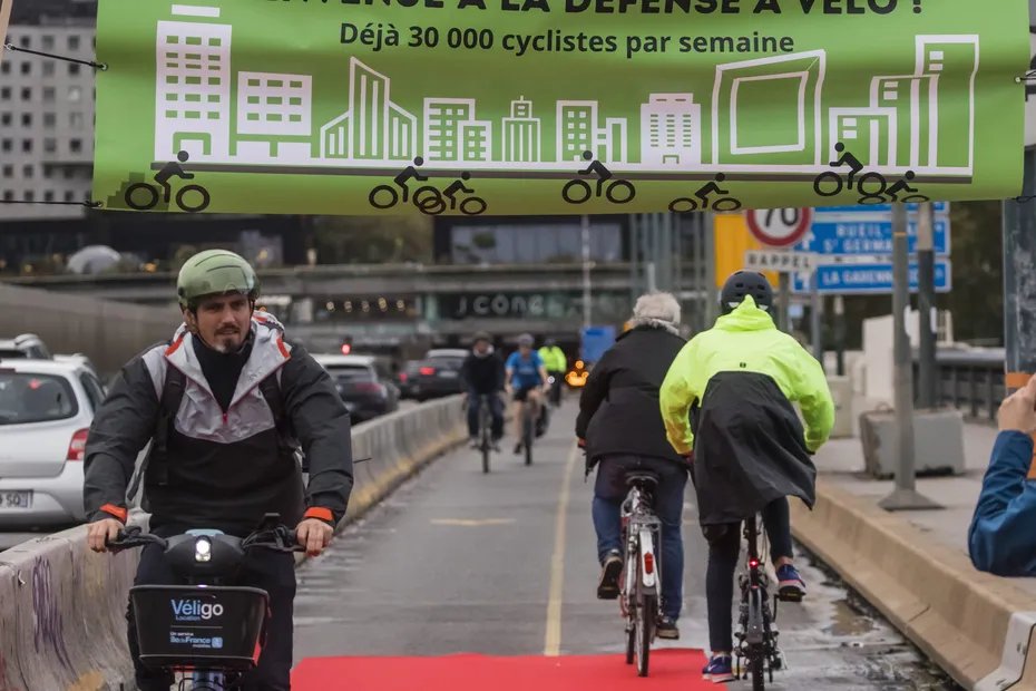 Vélo Île-de-France : de Disneyland à Versailles ou Châtelet, 450 kilomètres de pistes cyclistes directes et sécurisées accessibles d'ici à fin 2025
france3-regions.francetvinfo.fr/paris-ile-de-f…