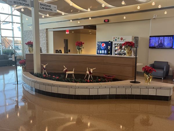 Manhattan,KS Airport tweet media