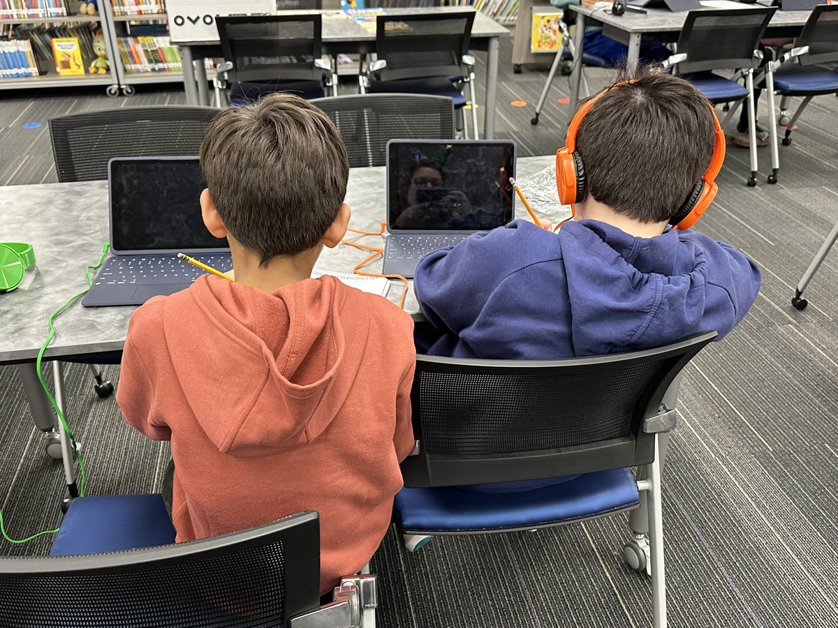 Christina Merta tweet media