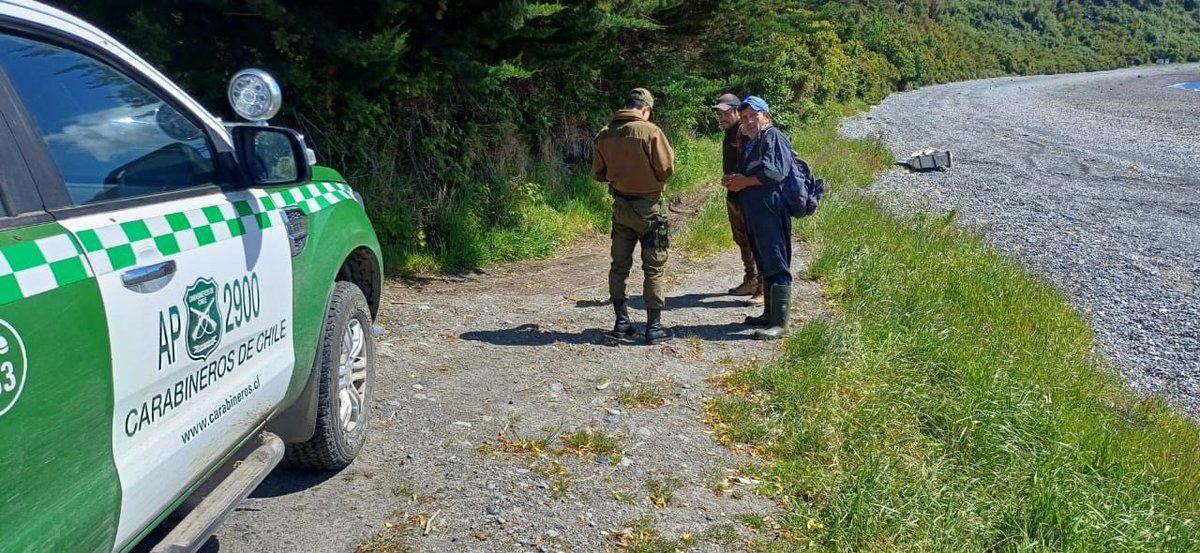 CarabLosLagos's tweet photo. Carabineros del Retén Isla #Quenac, como parte del plan de visitas a las islas, que forman parte del archipiélago de #Chiloé, realizaron patrullajes y fiscalizaciones en Isla Meulín, fortaleciendo el vínculo con la comunidad y promoviendo la seguridad local. #CarabinerosDeTodos https://t.co/dts5rOAa0E