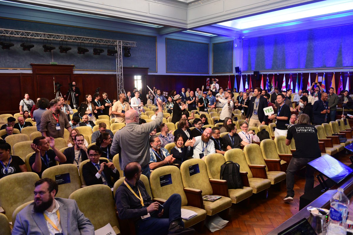 IOGroup's tweet photo. We collaborate. 🤝
We review feedback. 👀
We discuss key points. 🗝️
We temperature check. 🌡️

Day 2 of the Cardano Constitutional Convention is in full swing.

The conversation will resume after the lunch🇦🇷/dinner 🇰🇪: https://t.co/JMCLZcospF 

In the meantime, enjoy a few highlights from Day 1! 📸