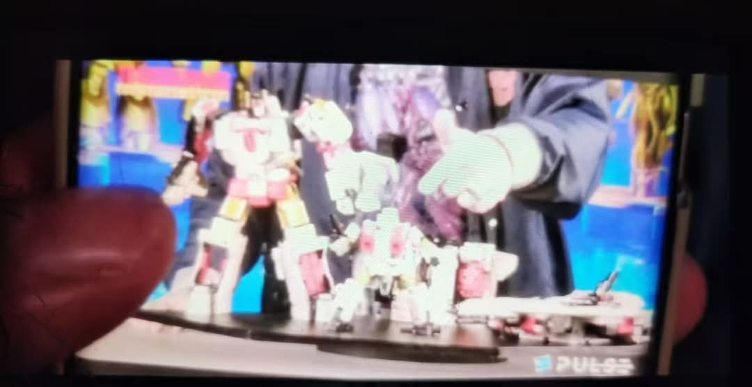 ArrowFyre's tweet photo. Wow, that came out of nowhere! Credit to post on TFW2005.
Age Of The Primes Superion First Look:
The post Age Of The Primes Superion First Look appeared first on Transformer World 2005 - https://t.co/nFXhzLka4W.
https://t.co/neBESmKDGT #tfw2005 #transformers https://t.co/FLudLu3sX5