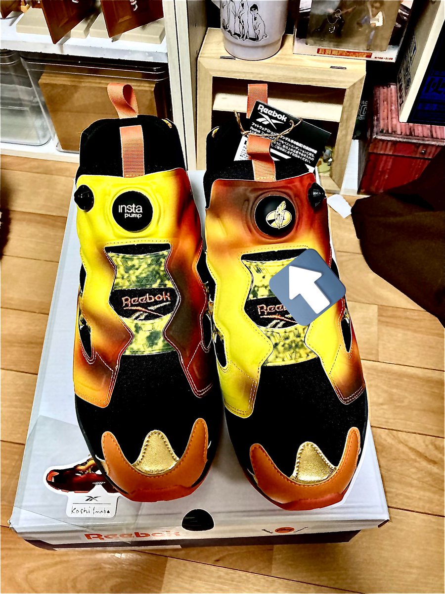 昨日、届いた 稲葉浩志モデルの リーボック マグマ…。 サイズも