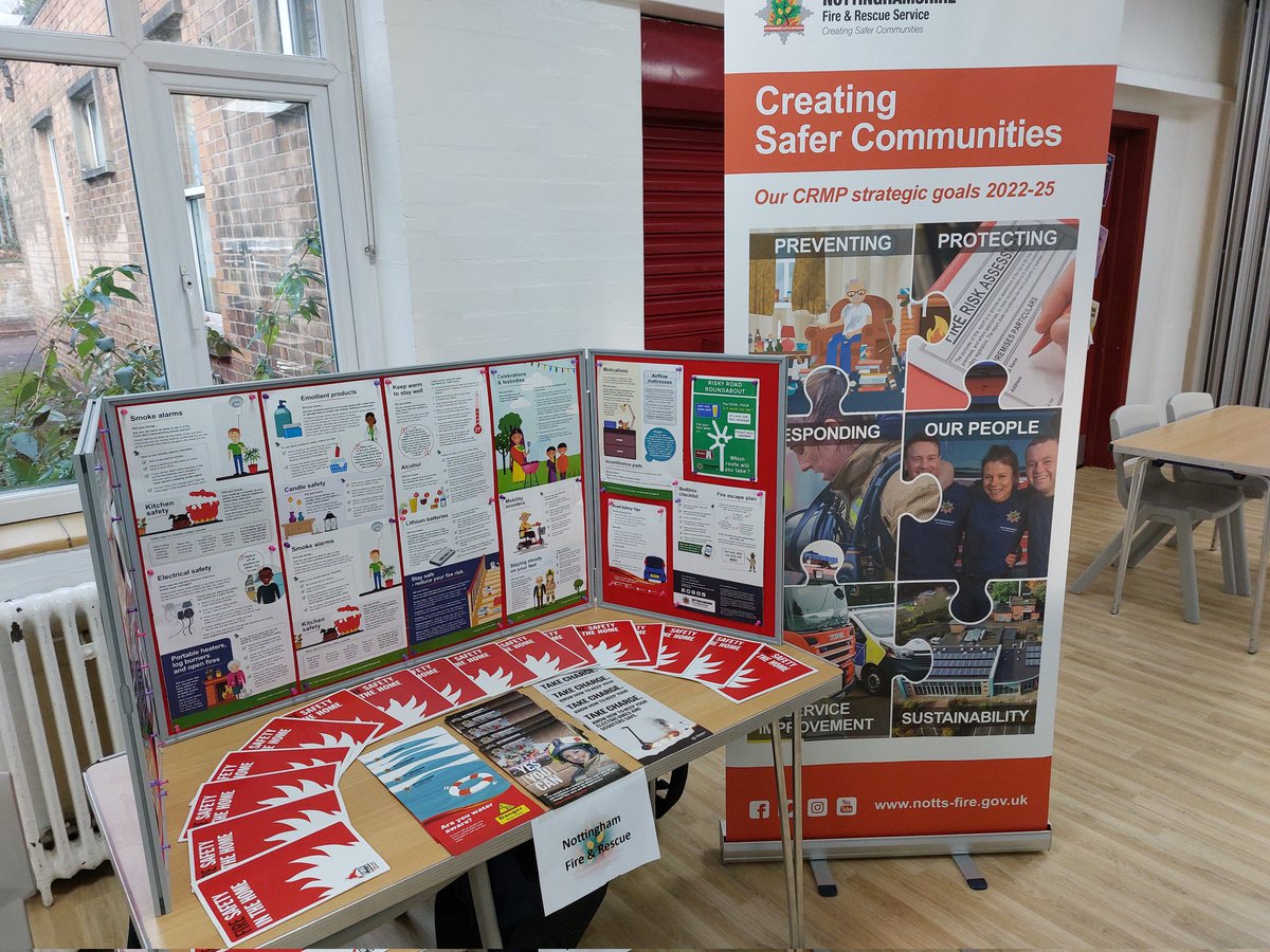 CraigCooperNFRS's tweet photo. I attended Redhill Academy yesterday for their careers fair. I spoke with hundreds of young people from year 9 up to upper 6th form in relation what It's like to work for @nottsfire &amp; the range of roles we have available to those wanting to make a difference within the community https://t.co/SGCAxEHJpI