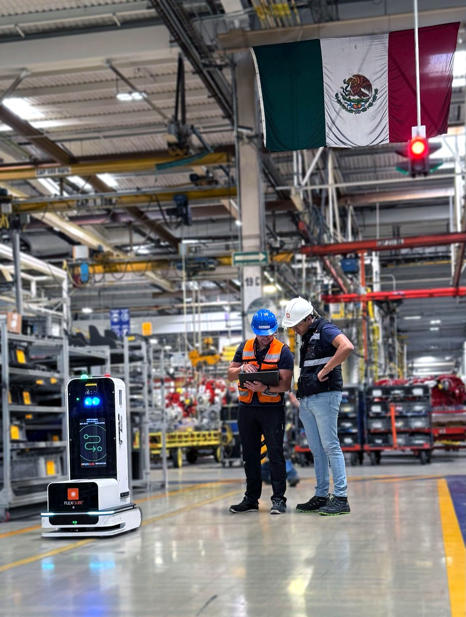 FlexQube's tweet image. Touchdown! 🤖 

Our innovative AMR system has officially landed in Mexico for the first time—a significant milestone for FlexQube! 🎉

To learn more about our AMR system, visit our website or contact our sales reps!

#amr #innovation #autonomousmobilerobot #robotics #tech