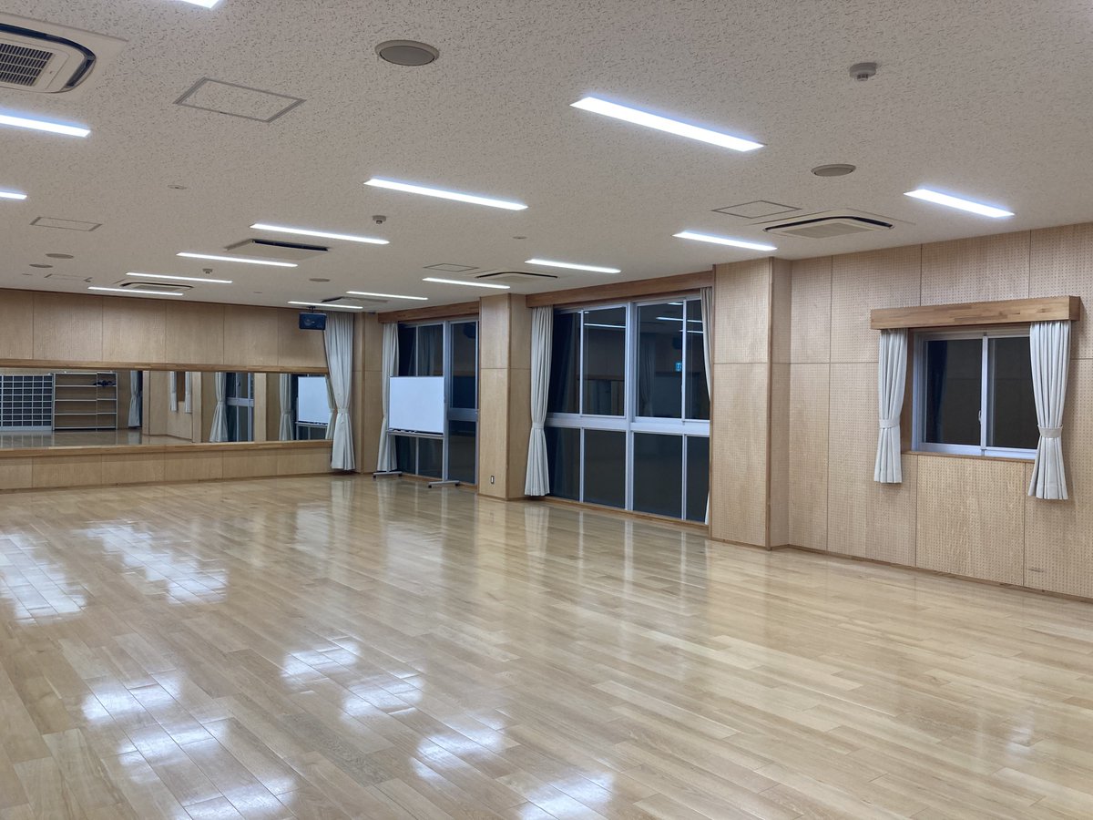 /
Smile Sports School ☻✨
(スマイルスポーツスクール) 
\

"入会金やスクール練習着など一切なし"
八王子市を中心に全て単日完結でスクール実施中！

みんなでスポーツを楽しもう！

ホームページはこちら⬇️
smilesportsschool.com

#スマスポ #八王子 #キッズスクール #子供 #少人数