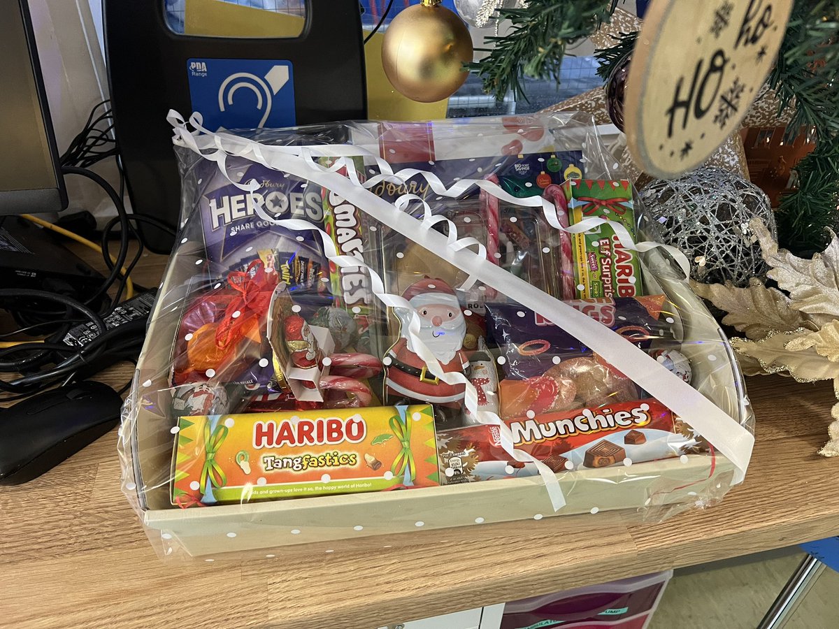 TownPamela's tweet image. It’s beginning to look a lot like Christmas on @AMUFGHNCA . The legend that is Margaret has been working really hard . Please pop by 🎁🎄 x
