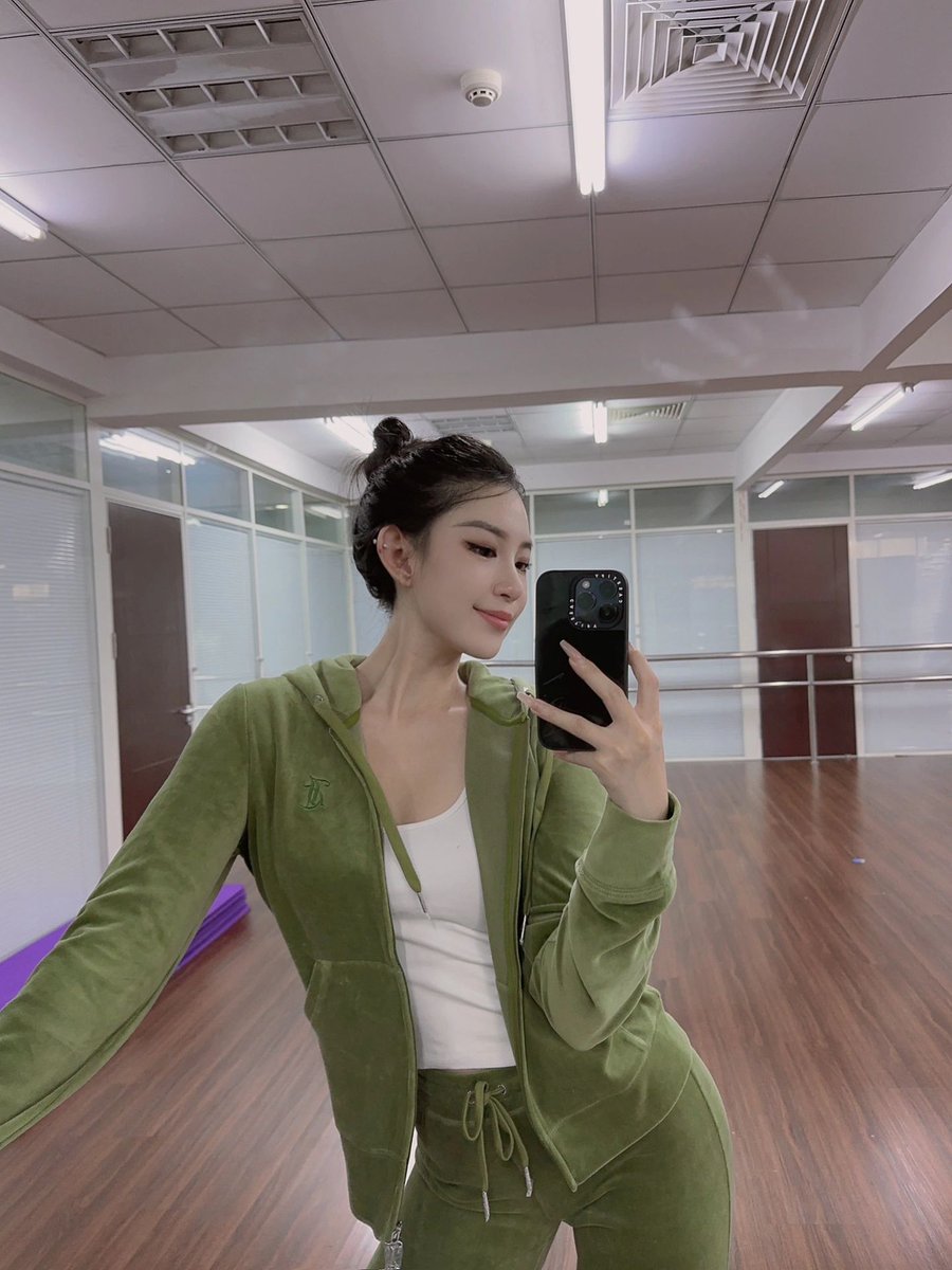 舞蹈老师AHa tweet media