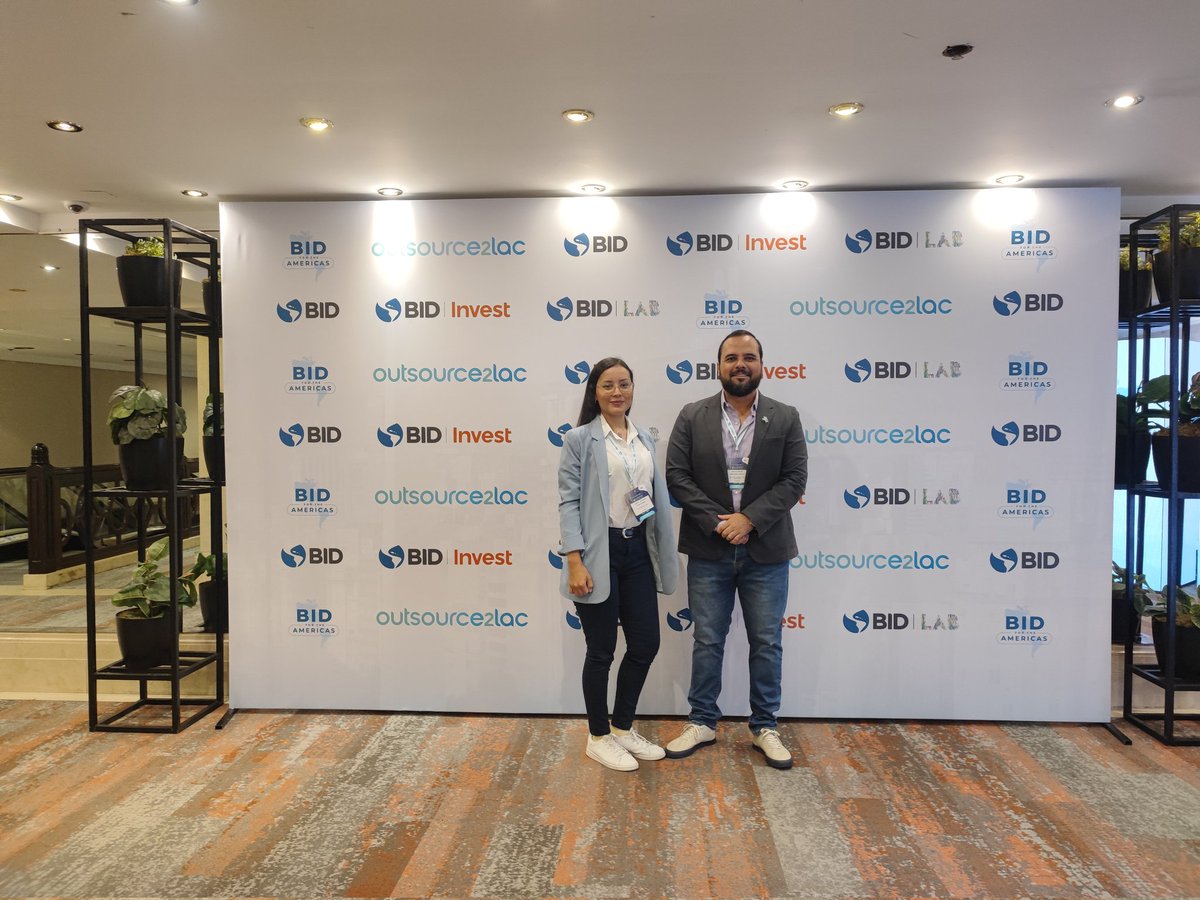 abaunzatys's tweet photo. Nuestra representación de @aiaticom y @ai3lab en el #O2LAC organizado por @el_BID  y @connectamericas en Buenos Aires #Argentina 

Nuestro CEO @jkabaunza 
Nuestra Directora SIG Karol Cruz están desde el pasado 3 de diciembre y hasta mañana 6 de diciembre en el evento, https://t.co/NU9vRj8eMX