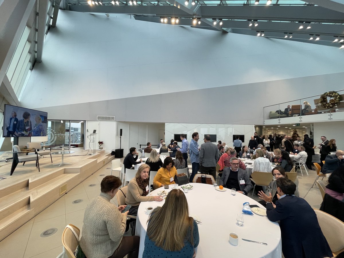 We were honoured to join <a href="/YourLPI/">The LPI</a>’s #LearningLive Network event yesterday! 

Our Head of Marketing, Eleonora Rocca, &amp; advisor, Dr Serena Gonsalves-Fersch, FLPI, presented the #WILL (Women’s Inclusion in Learning Leadership) project to promote pathways to leadership &amp; empower