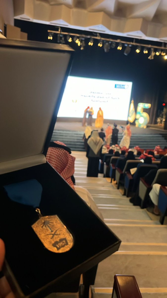 Volunteercba's tweet photo. تزامنا مع  #يوم_التطوع_السعودي_والعالمي
حيث تم شكر الاستاذة  / مرح بنت مقعد العصيمي  لإشرافها على منصة العمل التطوعي  على مستوى كلية إدارة الاعمال ٢٠٢٤   من قبل رئيس الجامعة المكلف تقديرا لجهودها المثمرة ومساهمتها القيّمة  . 
@CBA1_KSU 
@CBA_PRU https://t.co/y4DJQqYBlF