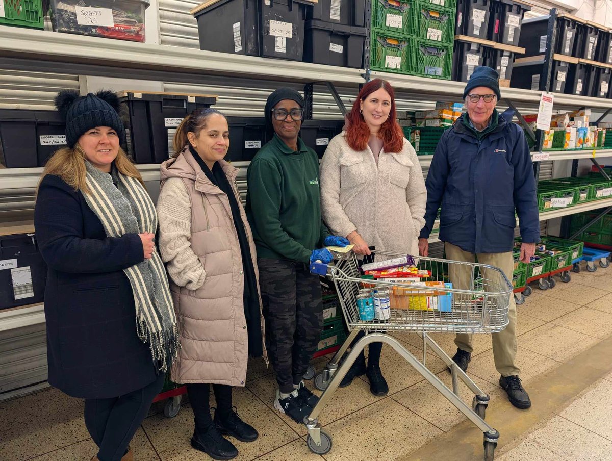 This morning, we helped at Dunstable Foodbank. Community assistance is vital, with so many needing basic supplies. Check the <a href="/BanktheFoodUK/">BanktheFood</a> app to see how you can help locally. Your small donation matters.
#DunstableFoodBank #Volunteering #FoodBank