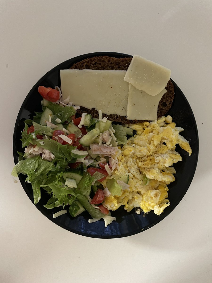yearnforthin's tweet image. meal after 89 hours of fasting😶‍🌫️ 350 cals in total