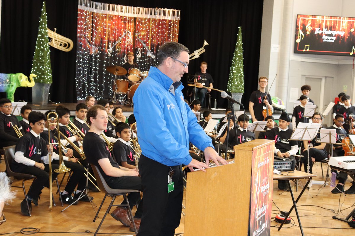 ChallneyBoys's tweet photo. A massive THANK YOU to @jmpcummings the @lmto_official team, Mr Daggett, our staff, families, @FoxdellPrimary, @beechhill_luton, @MrsQuickEnglish  and, of course, our brilliant students for an unforgettable concert. Your energy and collaboration made it a truly magical event! 🎶 https://t.co/9vwtJtaI4D