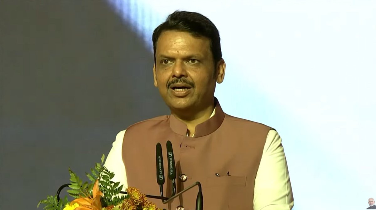 IshMali809's tweet photo. राज्याचे अभ्यासु, कणखर,संयमी,कार्यक्षम,राजकारणातील चाणक्य असलेले मा.ना.देवेंद्रजी फडणवीस साहेब यांची  मुख्यमंत्रीपदी तिसऱ्यांदा निवड झाली त्याबद्दल त्यांचे महाराष्ट्र राज्य संगणकपरिचालक संघटनेकडून हार्दिक अभिनंदन व पुढील कार्यास  हार्दिक शुभेच्छा
@Dev_Fadnavis,@kdhavse https://t.co/PiOEuyuzfi