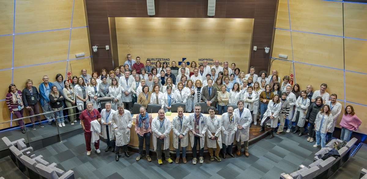 OSIEECruces's tweet photo. 🏥 Ospitaleak nazioarteko aintzatespen entzutetsuena lortu du asistentzia-eremuan

Bere ezaugarriak dituzten ospitaleetatik ziurtagiri hori lortu duen Estatuko lehenengoa izan da, osasun-eremuan nazioarteko zorrotzena

@JCI_GoldSeal @osakidetzaEJGV 

🔗 https://t.co/ETH8IAXVU6 https://t.co/TRUImGOGkD